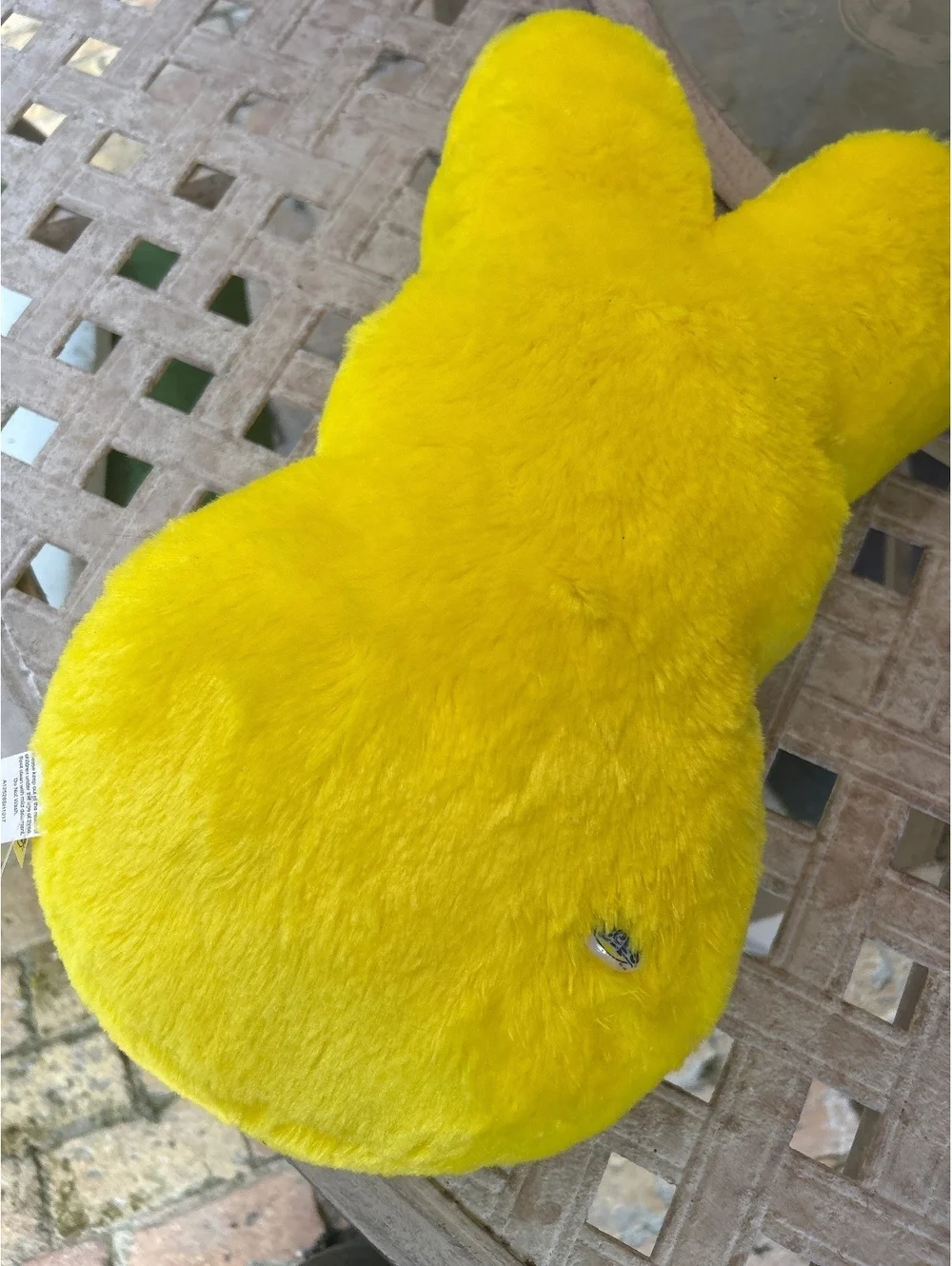 Peeps this yellow